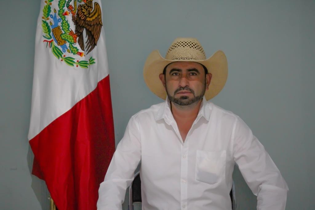 Fotografía del presidente municipal de Teocuitatlán de Corona